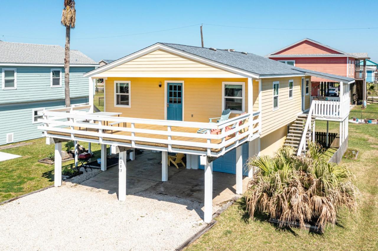 גלווסטון Sunny Daze Walk To Beach 2 Decks Pet Friendly Has A Mini Bar מראה חיצוני תמונה